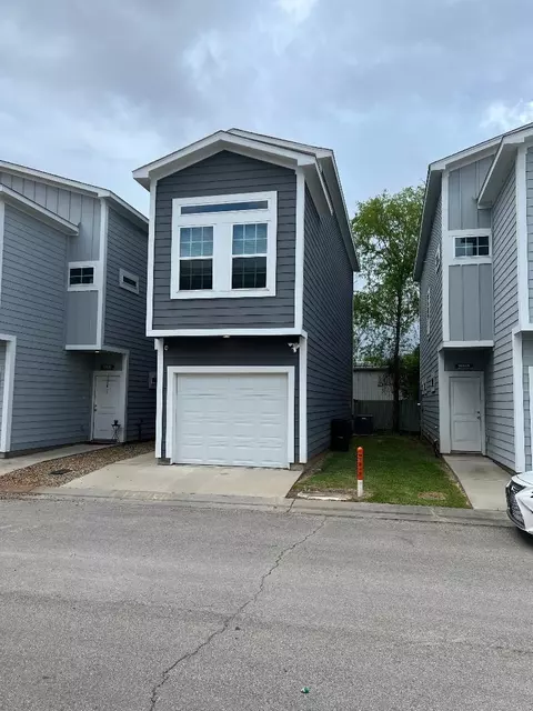 18817 Luminescent Ln, Spring, TX 77379