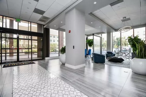 5150 Hidalgo St #603, Houston, TX 77056