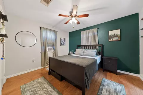 Bedroom - 15185 Travis Ln, Willis, TX 77378 photo 1 of 3