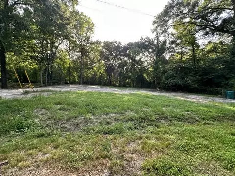 48 Tejas Dr, Huntsville, TX 77320
