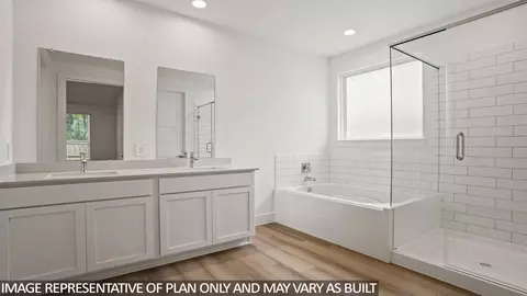 Bath - 4633 Vernal Loop Trl, Conroe, TX 77303 photo 1 of 3