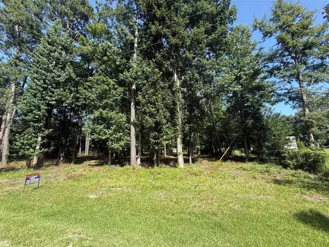 626 Friday, Livingston, TX 77351