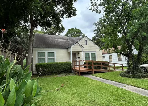 6614 Weslayan St, West University Place, TX 77005
