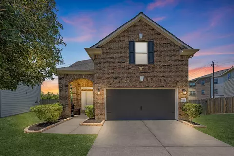 9402 Savannah Holly Dr, Houston, TX 77075