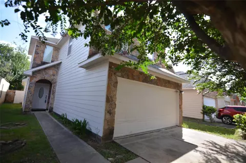 10920 Panther Ct, Houston, TX 77099