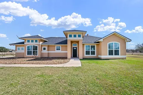 8131 Brinkmeyer Rd, Needville, TX 77461