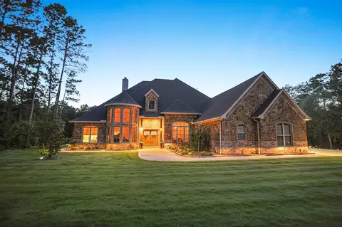 323 Mapleleaf St, Magnolia, TX 77354