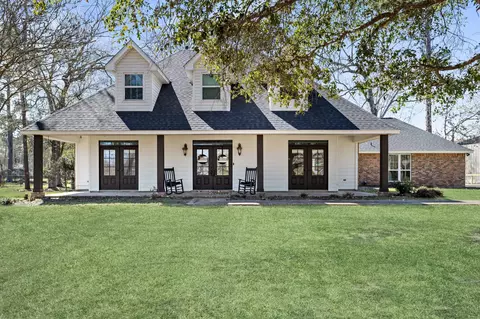 1342 Woodway Blvd, Sour Lake, TX 77659