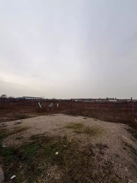 1301 Road 57211, Cleveland, TX 77327