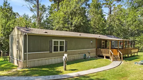 375 Chestnut Bnd, Huntsville, TX 77320