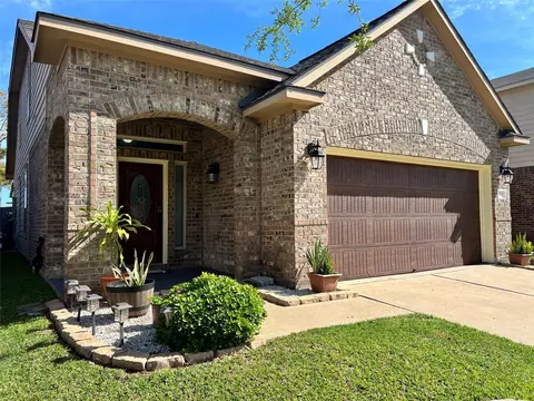 9111 Fuqua Ridge Ln, Houston, TX 77075