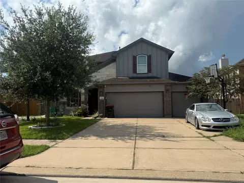 4810 Crescent Lake Cir, Baytown, TX 77521