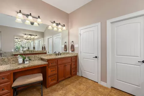 Bath - 27639 Concho Dr, Splendora, TX 77372 photo 2 of 4