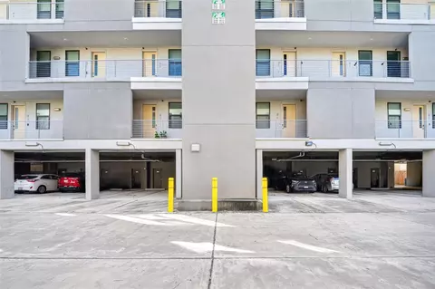 2401 Crawford St #B209, Houston, TX 77004