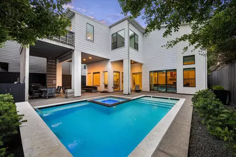 1959 Portsmouth St, Houston, TX 77098