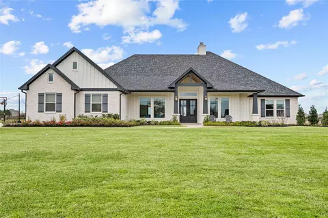 14923 Old Irish Farm Rd, Baytown, TX 77523