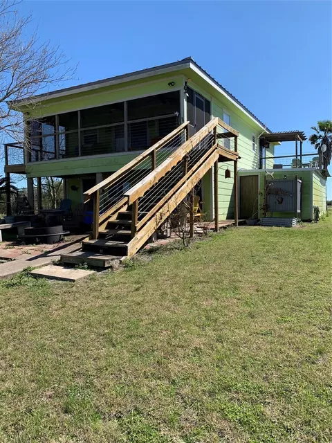 228 Speckled Trout Loop Loop, Palacios, TX 77465