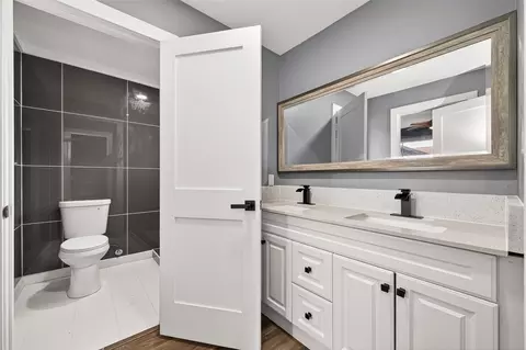 Bath - 23219 Pennsgrove Rd, Spring, TX 77373 photo 4 of 6