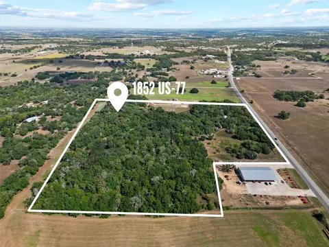1730 Us Highway 77 S, Hallettsville, TX 77964