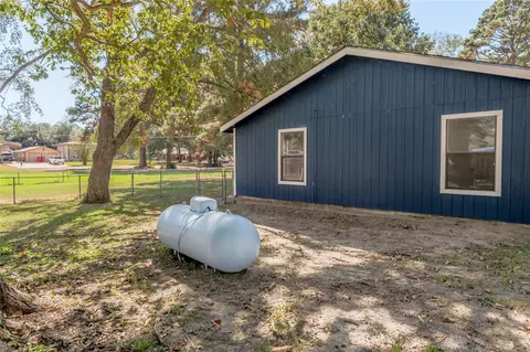 Exterior - 169 W Sunset Dr, Trinity, TX 75862 photo 10 of 12