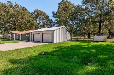 Exterior - 169 W Sunset Dr, Trinity, TX 75862 photo 12 of 12