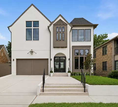 2325 Wroxton Rd, Houston, TX 77005