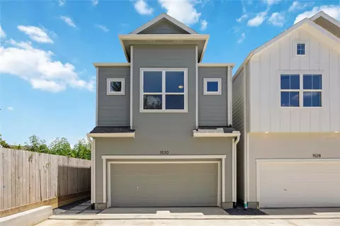 1530 W 34th St, Houston, TX 77018
