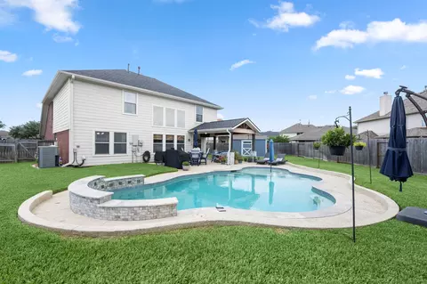 Exterior - 21902 Trapper Lake Dr, Spring, TX 77388 photo 5 of 8