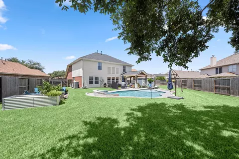 Exterior - 21902 Trapper Lake Dr, Spring, TX 77388 photo 7 of 8