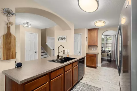 Entry Way - 21902 Trapper Lake Dr, Spring, TX 77388 photo 4 of 5
