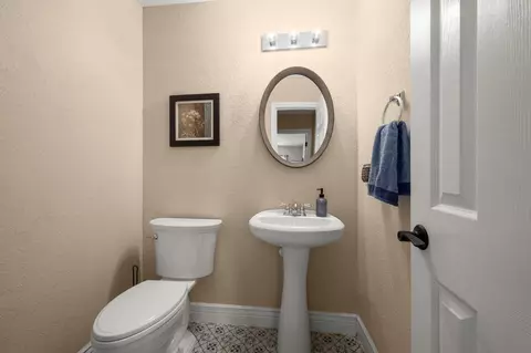 Bath - 21902 Trapper Lake Dr, Spring, TX 77388 photo 1 of 4