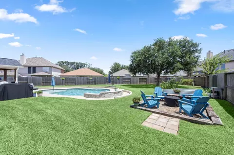 Exterior - 21902 Trapper Lake Dr, Spring, TX 77388 photo 6 of 8