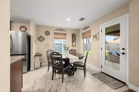 Entry Way - 21902 Trapper Lake Dr, Spring, TX 77388 photo 3 of 5