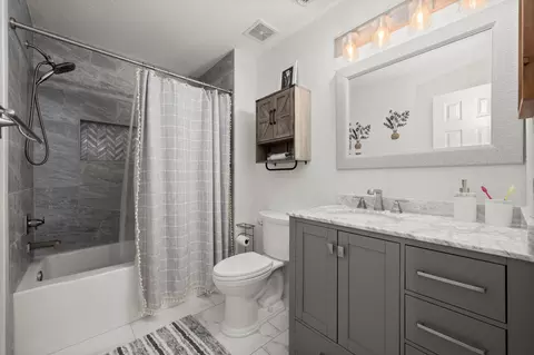 Bath - 21902 Trapper Lake Dr, Spring, TX 77388 photo 4 of 4