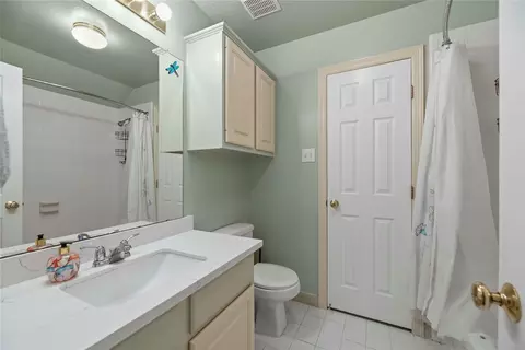 Bath - 14934 Codys Run, Cypress, TX 77429 photo 4 of 6