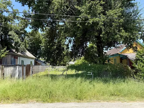 1912 Freeman St, Houston, TX 77009