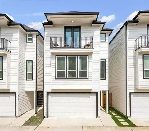 848 Fisher St #C, Houston, TX 77018