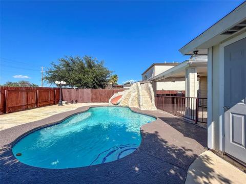 3032 Saint Isaac Loop, Laredo, TX 78046 photo 1