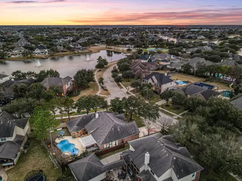 1915 Lakeside Xing, Katy, TX 77494