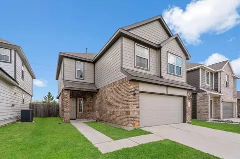 Exterior - 23622 Goodfellow Dr, Spring, TX 77373 photo 3 of 8