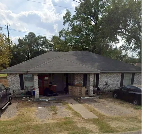 1525 Calvit St, Hempstead, TX 77445