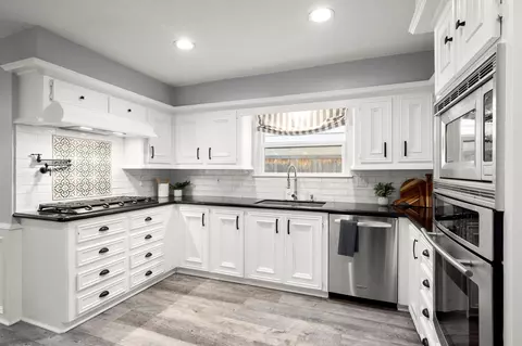 Kitchen - 16111 Maplehurst Dr, Spring, TX 77379 photo 2 of 3