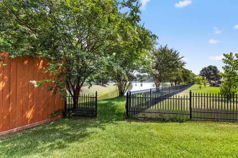 Exterior - 7930 Spring Village Dr, Spring, TX 77389 photo 10 of 10