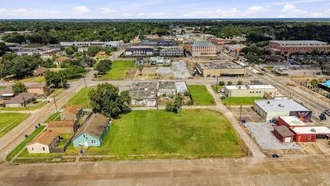 0 6th Ave N, Texas City, TX 77590