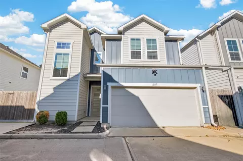 1257 W Tidwell Rd, Houston, TX 77091