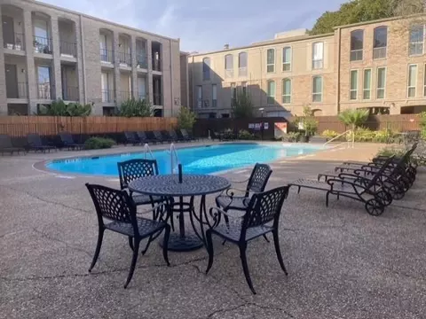 4627 Wild Indigo St #604, Houston, TX 77027