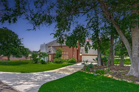 503 Pine View Cir, Montgomery, TX 77356