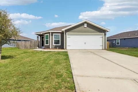 8006 Distant Harbor Rd, Baytown, TX 77523
