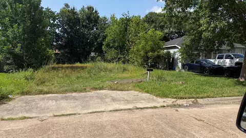 601 Maple Ave, Pasadena, TX 77506 photo 4