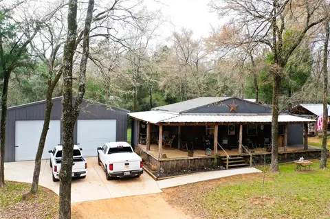 233 Private Road 247, Oakwood, TX 75855